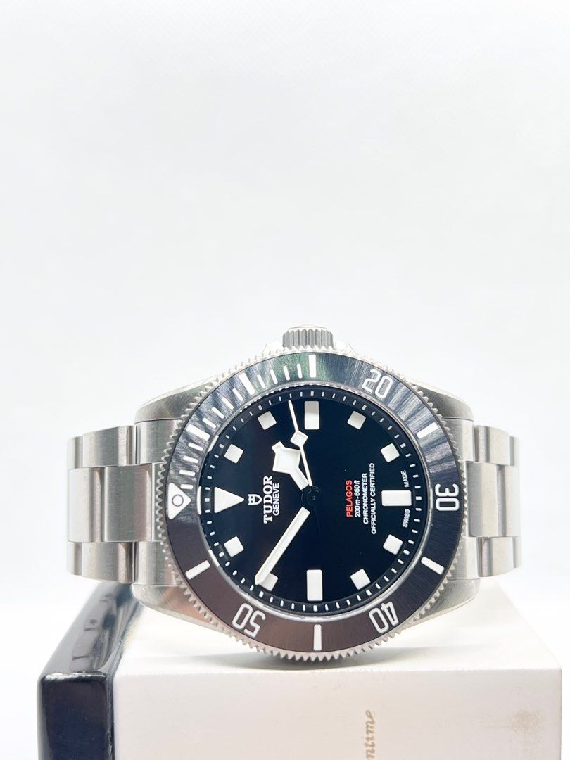 Pelagos 39 25407N