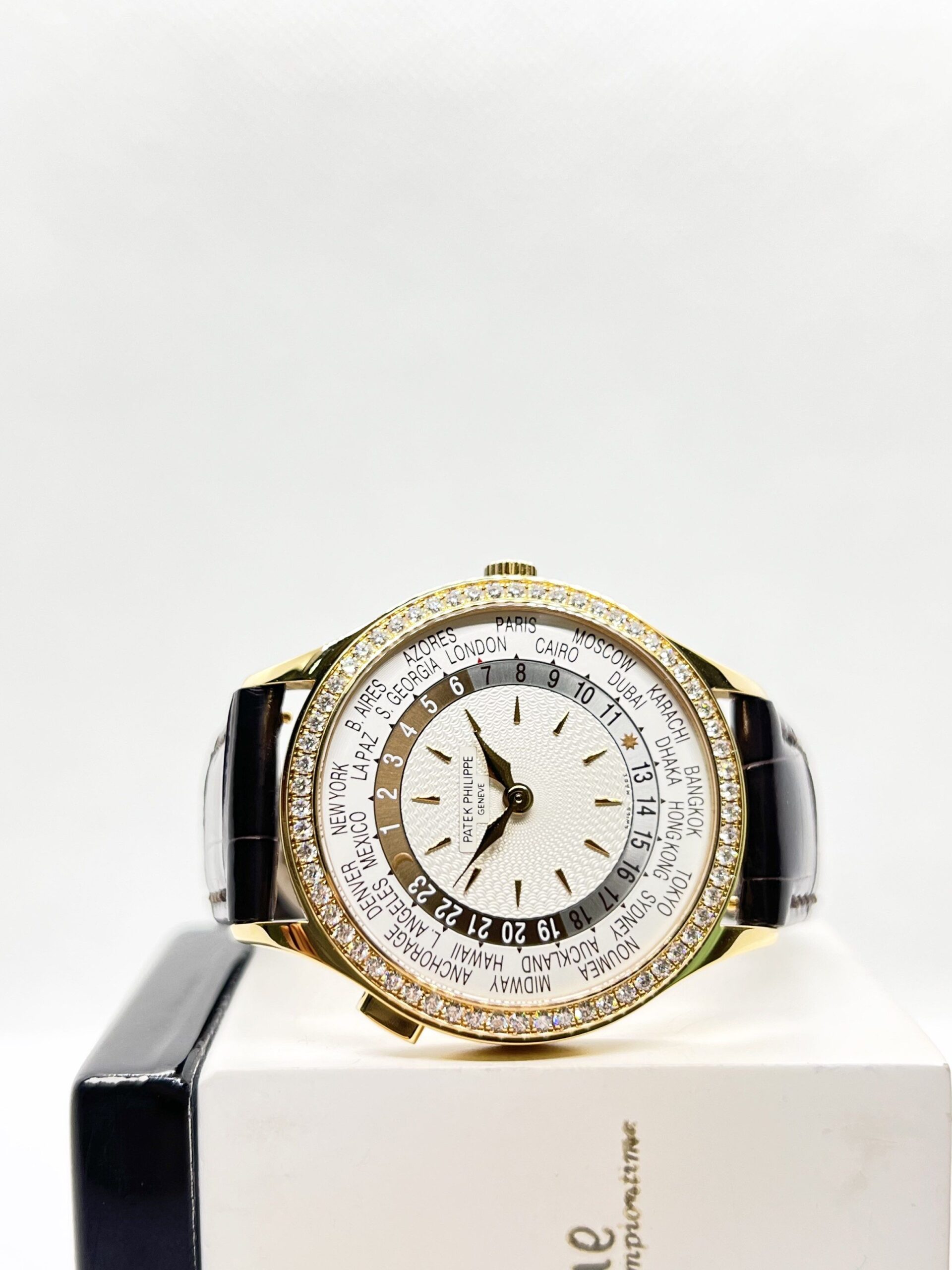 pre owned patek philippe compl 1769944280 0e999806 progressive