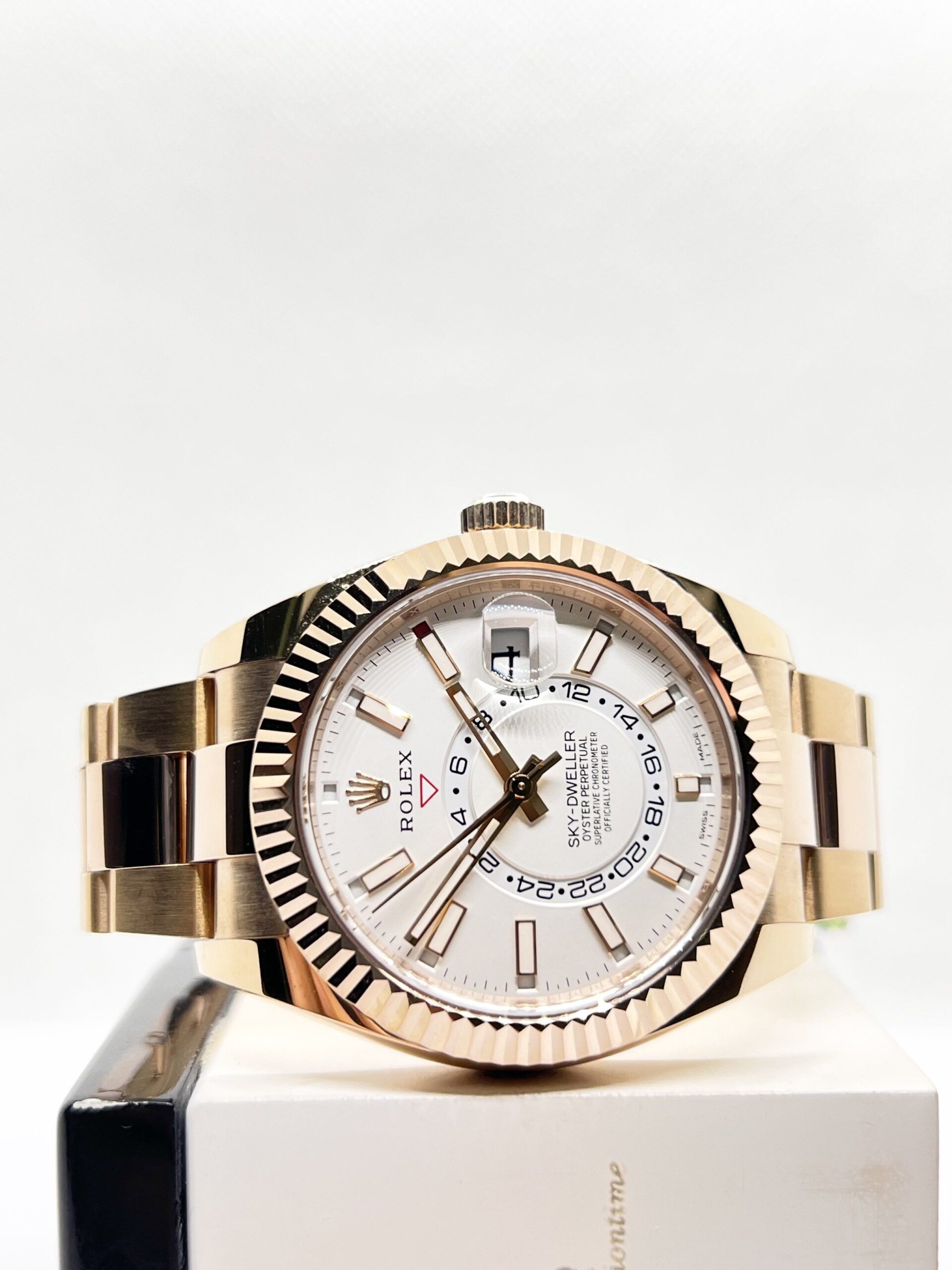 pre owned rolex oyster skydwel 1770209097 450ff4e7 progressive