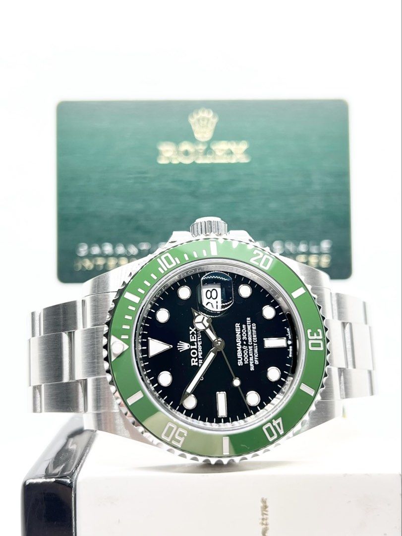 Rolex Oyster Submariner 126610LV “Starbucks”
