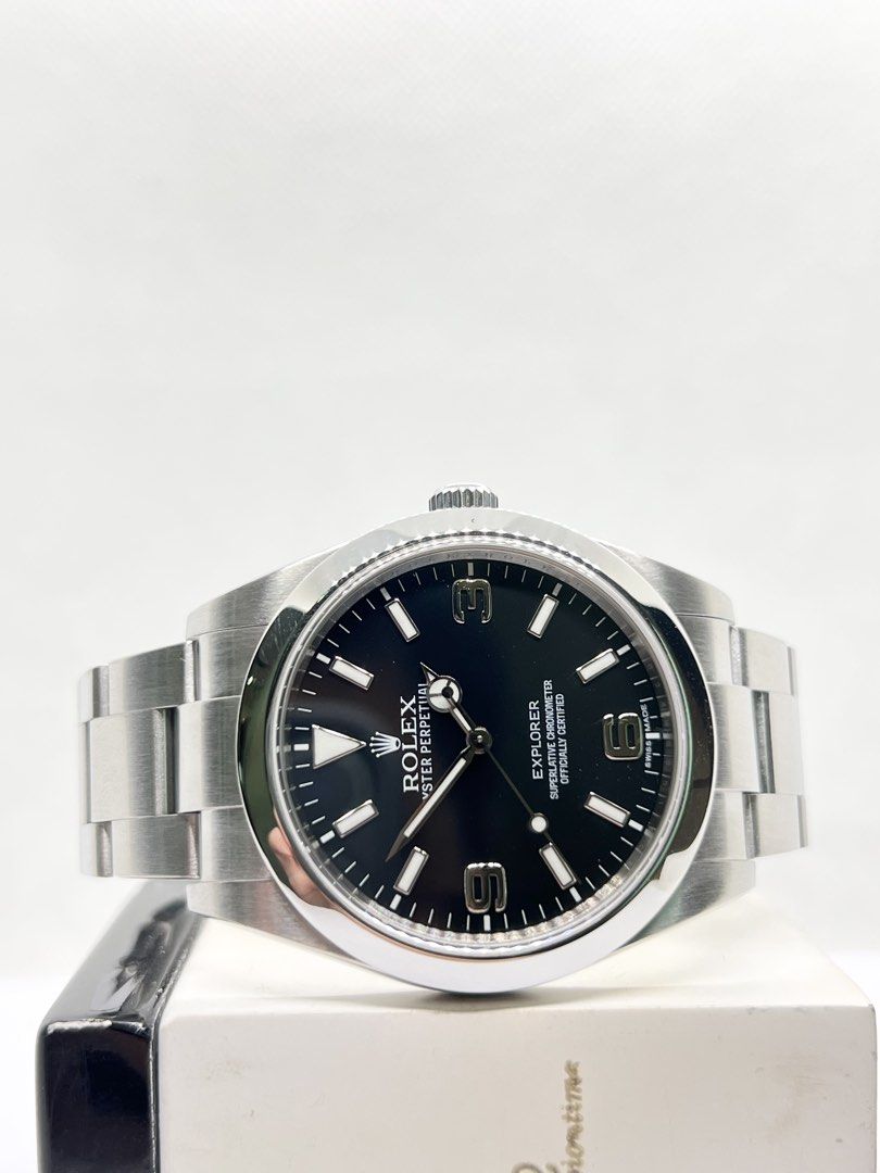 Rolex Oyster Explorer I 214270